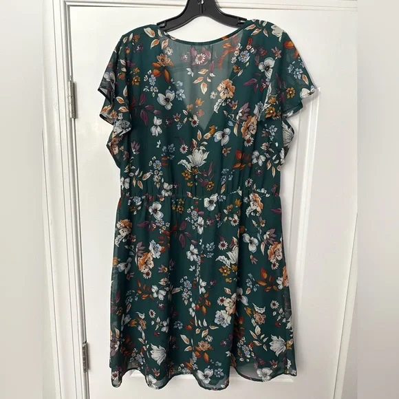 Eyeshadow forest green short sleeve dress with floral print midi - Picture 8 of 9